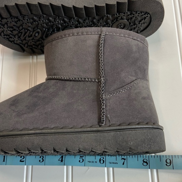 NIB Girls Fleece-lined Ankle Boots - Picture 7 of 10